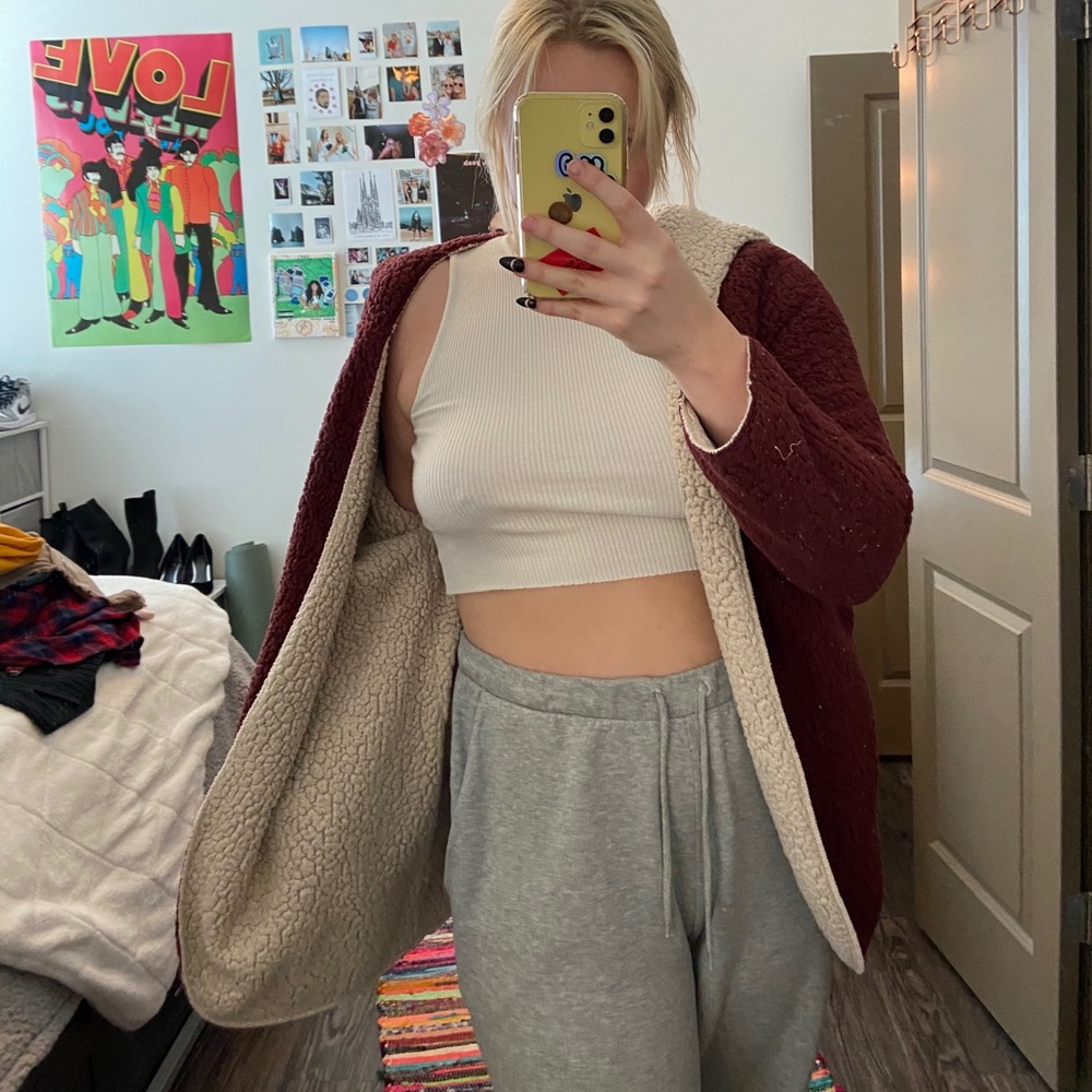 URBAN OUTFITTERS comfy Sherpa reversible cardigan
